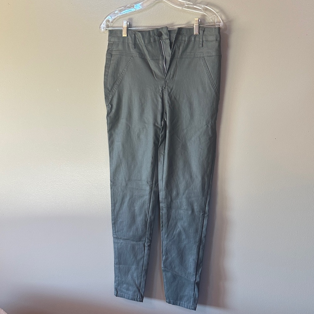 Women’s gray greenish skinny Pants